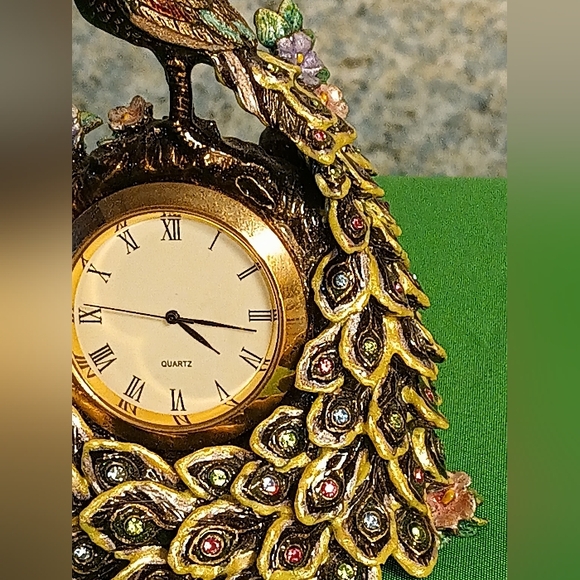 𝑬𝒍𝒆𝒈𝒂𝒏𝒕 𝑽𝒕𝒈.𝑩𝒆𝒋𝒆𝒘𝒆𝒍𝒆𝒅 𝑷𝒆𝒂𝒄𝒐𝒄𝒌 𝑽𝒂𝒏𝒊𝒕𝒚 𝑪𝒍𝒐𝒄𝒌 - Picture 5 of 15